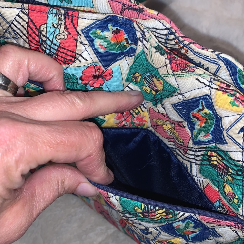 Vera Bradley Cuban Stamps Crossbody EUC! - Picture 9 of 9
